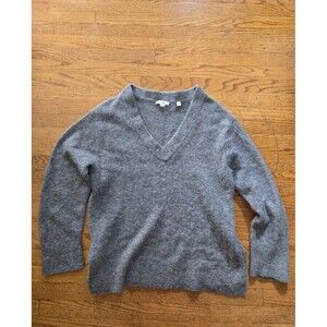 Vince V-Neck Wool Alpaca Blend Grey Knit Sweater Size Medium